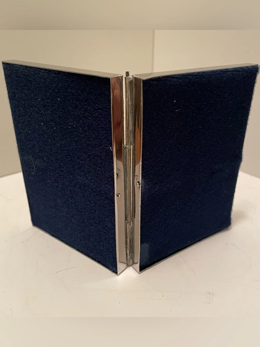 Vintage Hervega Silver plate Hinged Double Frame Holds‎ 2.5 X3.5 Photos